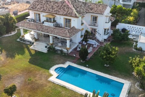 Villa a Guadalmina, Malaga, Guadalmina - € 2.950.000 | Ref: R5230405 - foto 2