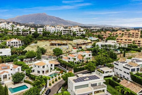 Villa i Benahavis, Malaga, Benahavis - € 3.450.000 | Ref: RNG192V4 - foto 28