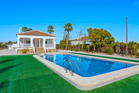 Finca i Dolores, Alicante, Dolores - € 529.900 | Ref: 200-4555 - foto 1