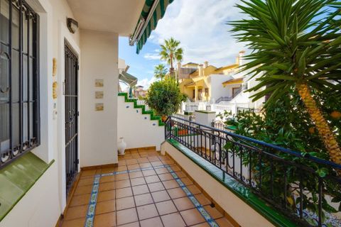 Rækkehus i Punta Prima, Alicante, Punta Prima - € 236.000 | Ref: THKAM-02140-4512 - foto 10