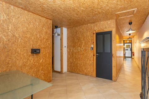 Erhvervsejendom i Carnaxide, Lisbon, Carnaxide - € 450.000 | Ref: C0379-00987 - foto 11