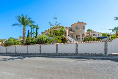 Villa a Almoradi, Alicante, Almoradi - € 699.990 | Ref: KJC-52015 - foto 3