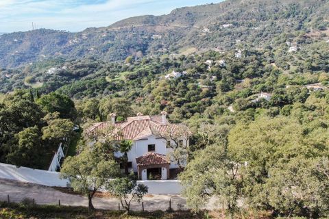 Finca i Casares, Malaga, Casares - € 1.645.000 | Ref: DPIe38788 - foto 1