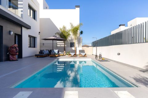 Villa i Algorfa, Alicante, Algorfa - € 549.900 | Ref: 43-1445/71309 - foto 1
