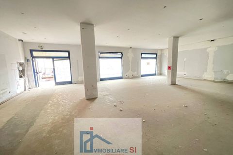 Erhvervsejendom i Benevento, Benevento, Benevento - € 650.000 | Ref: SI178 - foto 1