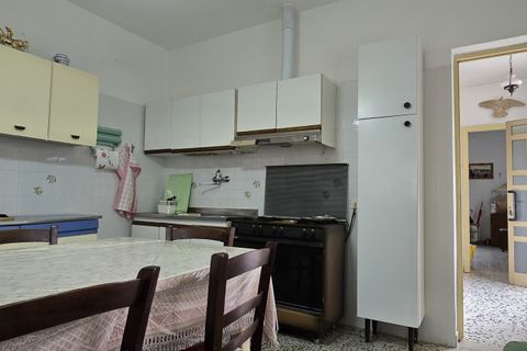Villa a Castelli, Teramo, Castelli - € 135.000 | Ref: 1841396 - foto 8