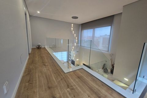 Byhus i Almada, Setubal, Almada - € 698.500 | Ref: 17453 - foto 11