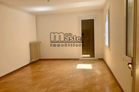 L'establiment comercial a Treviso, Treviso, Treviso - € 700/mes | Ref: U113 - foto 4