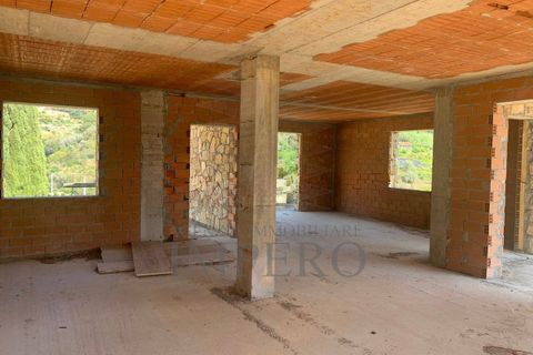 Villa i Bordighera, Imperia, Bordighera - € 350.000 | Ref: 23702 - foto 1
