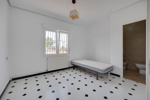 Villa i Torrevieja, Alicante, Torrevieja - € 370.000 | Ref: MLSC2407760 - foto 11