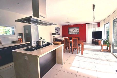 Villa i Jonzac, Charente-Maritime, Jonzac - € 307.400 | Ref: BVI82906 - foto 4