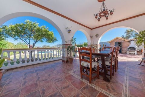 Villa a El Padron, Malaga, El Padron - € 720.000 | Ref: DPIe9171 - foto 2