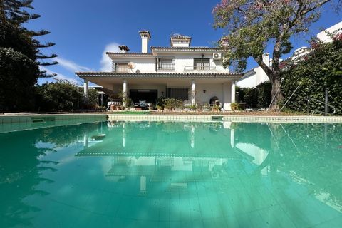 Villa a Marbella, Malaga, Marbella - € 1.550.000 | Ref: DPIe19726 - foto 2