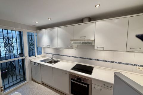 Villa a Elviria, Malaga, Elviria - € 1.050.000 | Ref: DPIe21885 - foto 10