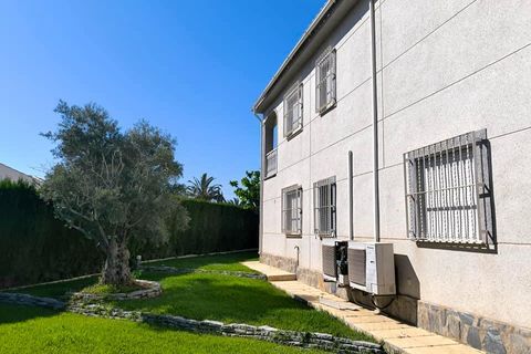 Villa a Torrevieja, Alicante, Torrevieja - € 630.000 | Ref: MCO-70011 - foto 5