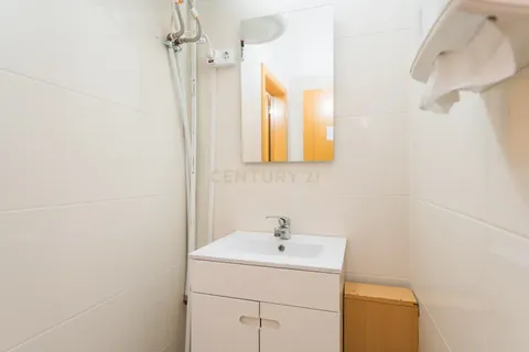 Erhvervsejendom i Carcavelos, Lisbon, Carcavelos - € 25.000 | Ref: C0417-00366 - foto 17