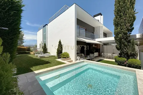 Villa i Carcavelos, Lisbon, Carcavelos - € 1.800.000 | Ref: C0191-01552 - foto 1