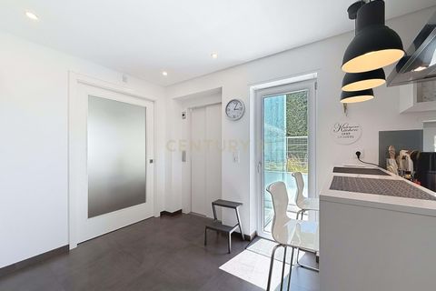 Villa i Carcavelos, Lisbon, Carcavelos - € 1.800.000 | Ref: C0191-01552 - foto 23