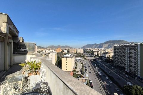 Leilighet i Palermo, Palermo, Palermo - € 320 000 | Ref: Attico Viale della Regione Siciliana - foto 5