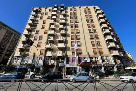Leilighet i Palermo, Palermo, Palermo - € 320 000 | Ref: Attico Viale della Regione Siciliana - foto 31
