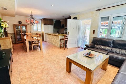 Villa i Orihuela, Alicante, Orihuela - € 495.000 | Ref: AG19MLSC3522314 - foto 12