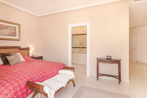 Villa a Benahavis, Malaga, Benahavis - € 2.690.000 | Ref: DPIe4455 - foto 27