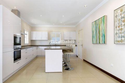 Villa i Sotogrande, Cadiz, Sotogrande - € 1.550.000 | Ref: DPIc347488 - foto 9