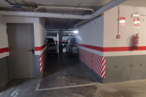 Garage i Barcelona, Barcelona, Barcelona - € 10.000 | Ref: V-POBLENOU-PK09 - foto 3