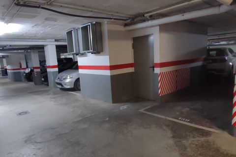Garage i Barcelona, Barcelona, Barcelona - € 10.000 | Ref: V-POBLENOU-PK09 - foto 2