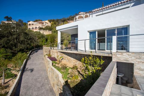 Villa a Roses, Gerona, Roses - € 860.000 | Ref: 111691 - foto 9