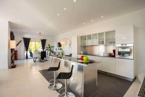 Villa a Roses, Gerona, Roses - € 860.000 | Ref: 111691 - foto 19
