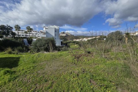 Helårsgrund i Estepona, Malaga, Estepona - € 394.000 | Ref: R5288476 - foto 8