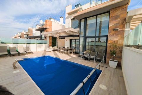Villa i Cabo Roig, Alicante, Cabo Roig - € 450.000 | Ref: THK28-0167-4543 - foto 2