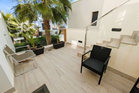 Villa i Cabo Roig, Alicante, Cabo Roig - € 450.000 | Ref: THK28-0167-4543 - foto 28