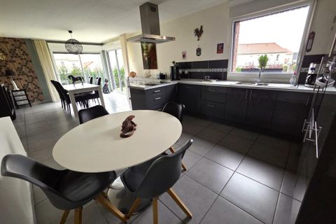 Bungalow i Cambrai, Nord, Cambrai - € 310.900 | Ref: 7341139 - foto 13