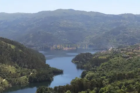 Helårsgrund i Celorico de Basto, Braga, Celorico de Basto - € 100.000 | Ref: C0256-03238 - foto 1