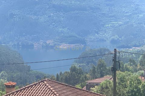 Helårsgrund i Celorico de Basto, Braga, Celorico de Basto - € 100.000 | Ref: C0256-03238 - foto 5