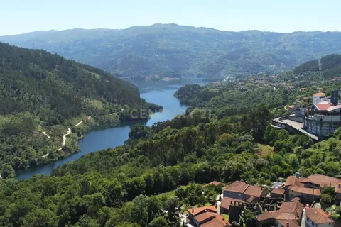 Helårsgrund i Celorico de Basto, Braga, Celorico de Basto - € 100.000 | Ref: C0256-03238 - foto 12