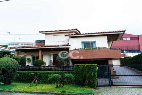 Villa i Guimaraes, Braga, Guimaraes - € 499.000 | Ref: 336/M/01966 - foto 2