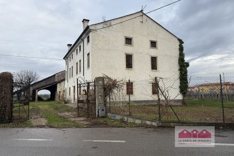 Landejendom i Lonigo, Vicenza, Lonigo - € 420.000 | Ref: VRUS10H - foto 3