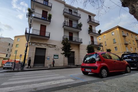 Erhvervsejendom i Eboli, Salerno, Eboli - € 350.000 | Ref: 506 - foto 9