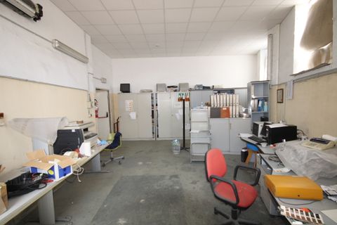 Erhvervsejendom i Genoa, Genoa, Genoa - € 90.000 | Ref: Bavari - foto 8