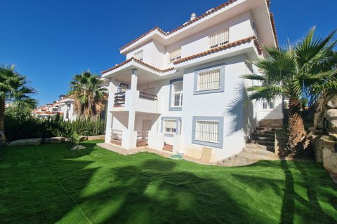 Villa i Manilva, Malaga, Manilva - € 550.000 | Ref: DPIe23069 - foto 15