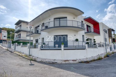 Villa i Odivelas, Lisbon, Odivelas - € 995.000 | Ref: ZMPT577109 - foto 48