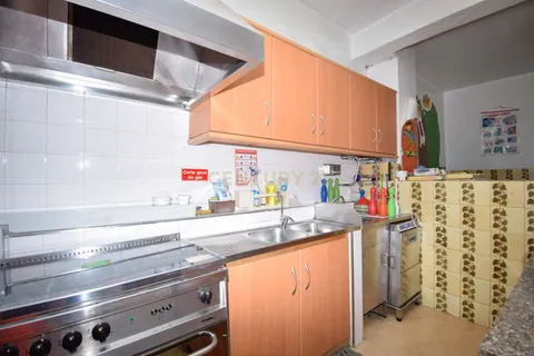 Erhvervsejendom i Camarate, Lisbon, Camarate - € 500.000 | Ref: C0409-01605 - foto 8