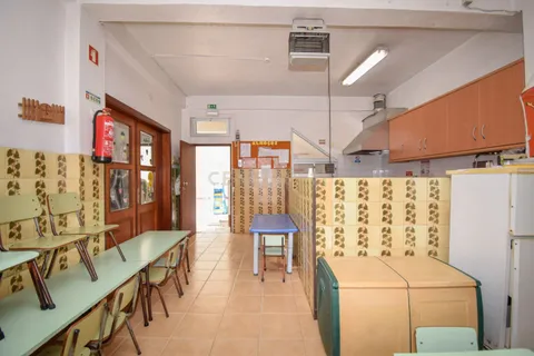 Erhvervsejendom i Camarate, Lisbon, Camarate - € 500.000 | Ref: C0409-01605 - foto 9