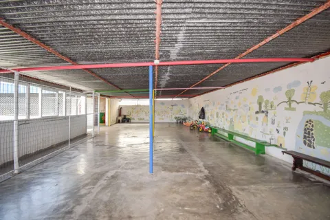 Erhvervsejendom i Camarate, Lisbon, Camarate - € 500.000 | Ref: C0409-01605 - foto 28