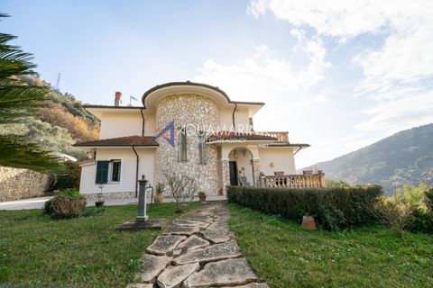 Villa a Vallecrosia, Imperia, Vallecrosia - € 650.000 | Ref: 14123 - foto 2