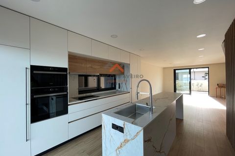 Villa i Ilhavo, Aveiro, Ilhavo - € 595.000 | Ref: 6688_452 - foto 1