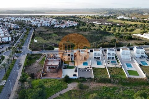 Villa en Ayamonte, Huelva, Ayamonte - € 380.000 | Ref: SU-CS-MI-94094 - photo 8